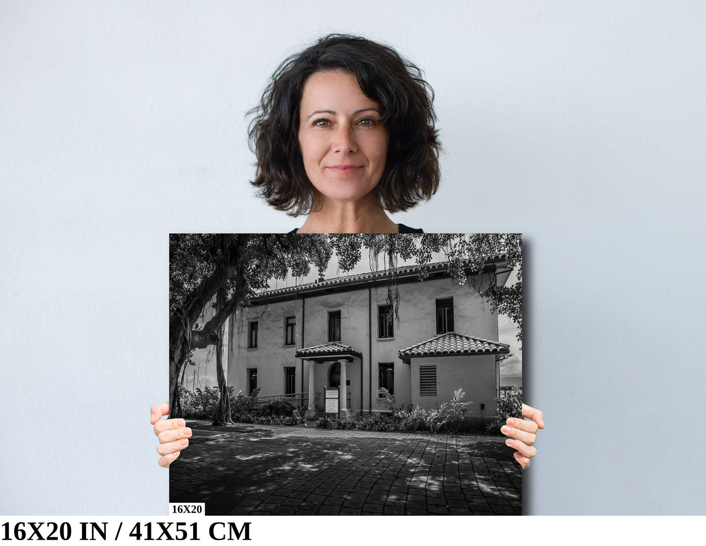 Lahaina Courthouse Wall Art - Historic Maui Landscape Decor | Ready to Hang Canvas Print